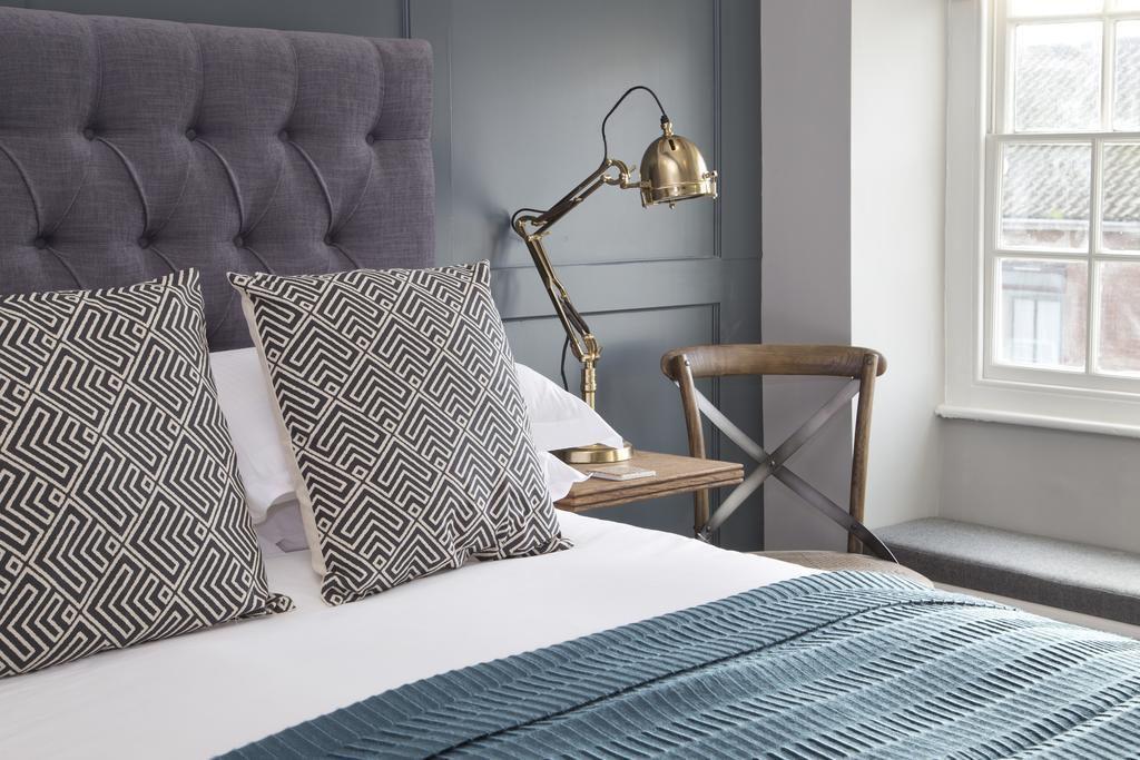 Отель The George Townhouse Shipston-on-Stour Экстерьер фото