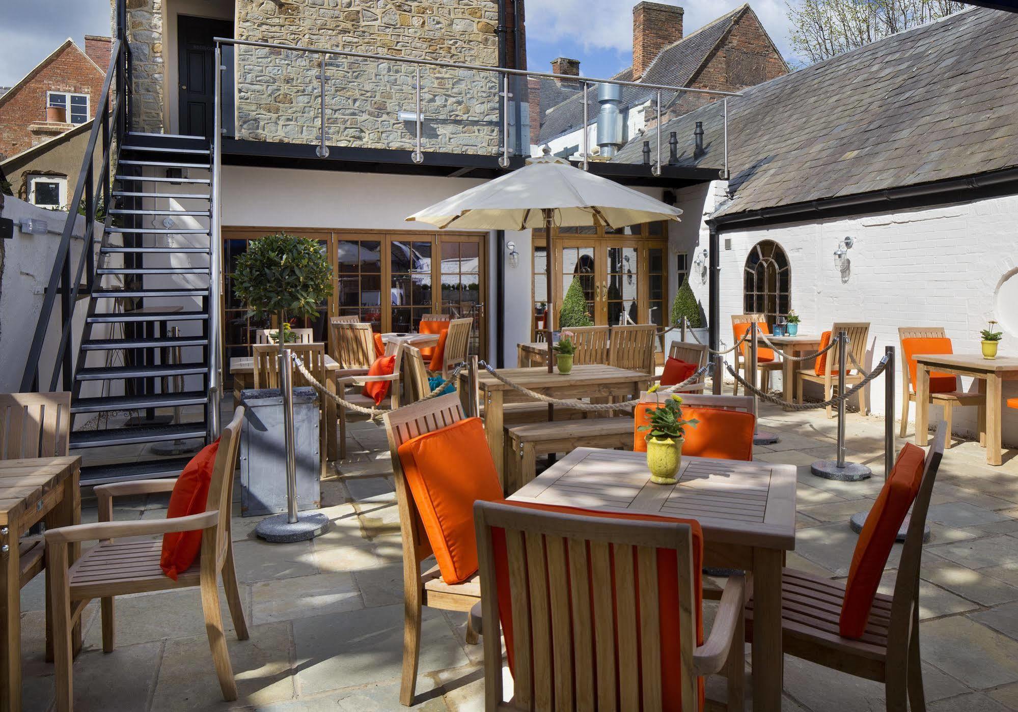Отель The George Townhouse Shipston-on-Stour Экстерьер фото