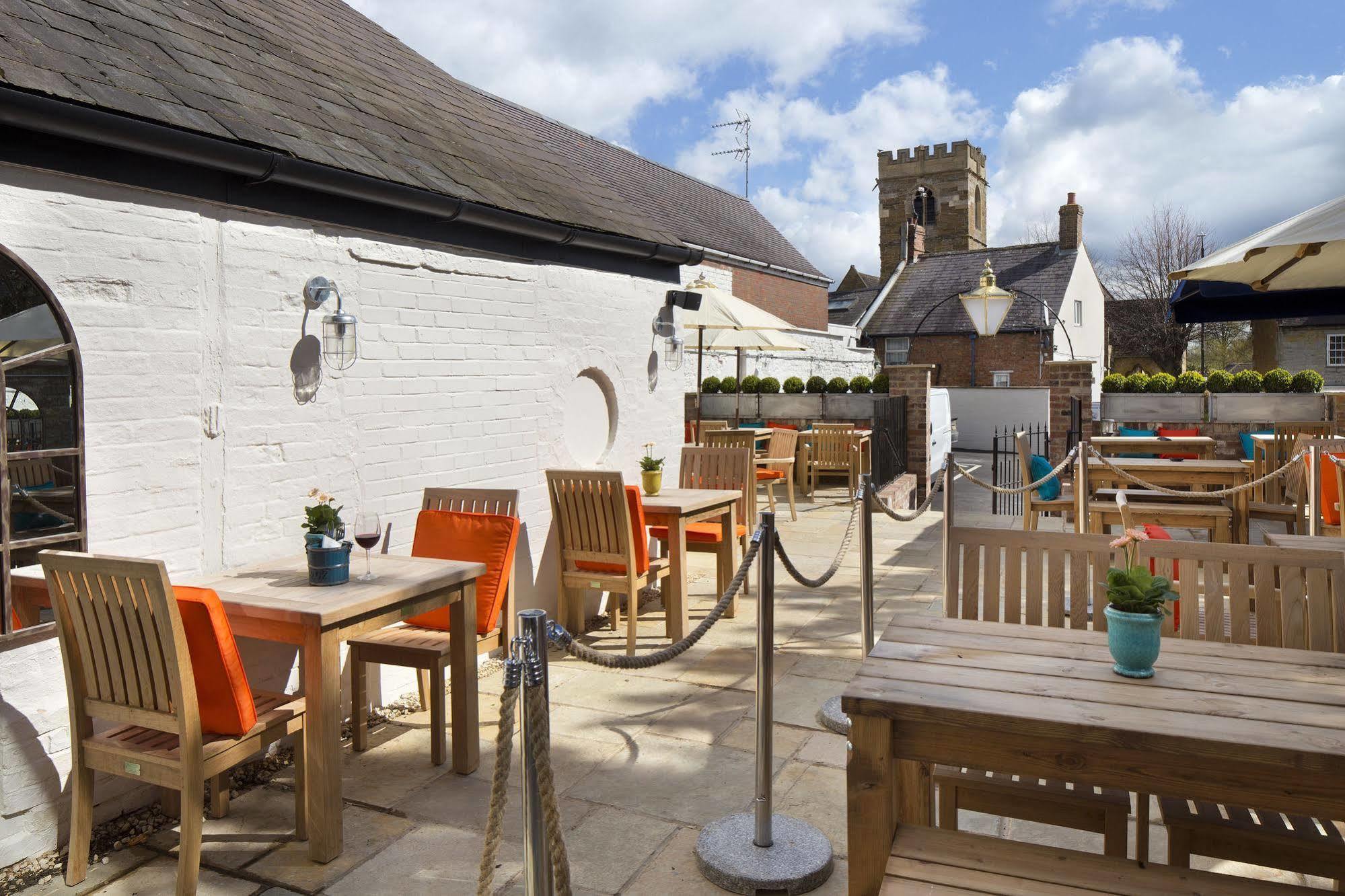 Отель The George Townhouse Shipston-on-Stour Экстерьер фото